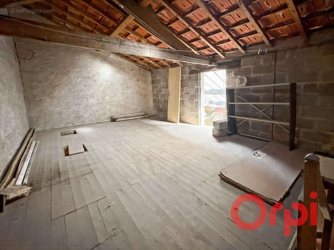 Appartement à SAINT-AMAND-MONTROND