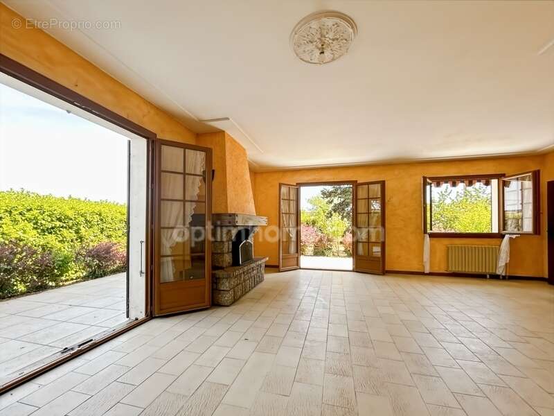 Maison à vendre 6 pièces HAUTERIVE (03) - photo 5