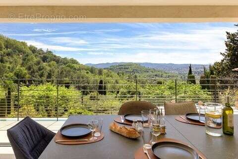 Maison 292 m² à Grasse  - photo 2