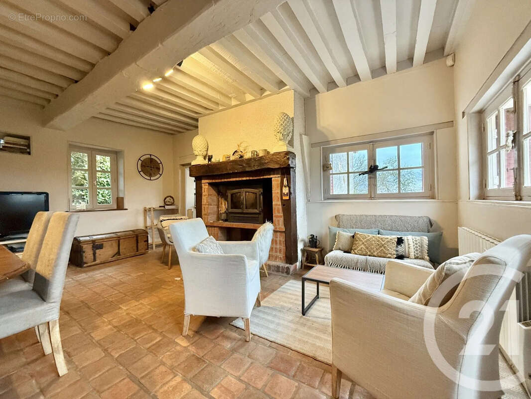 Maison à SAINT-POURCAIN-SUR-BESBRE