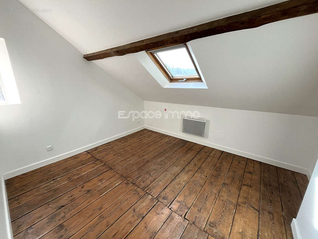 Ensemble immobilier vendu loué de deux maisons avec dépendances - 115m² - MONTVILLE - photo 11