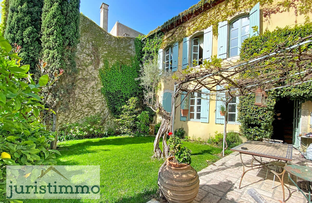 Maison à SAINT-PAUL-TROIS-CHATEAUX