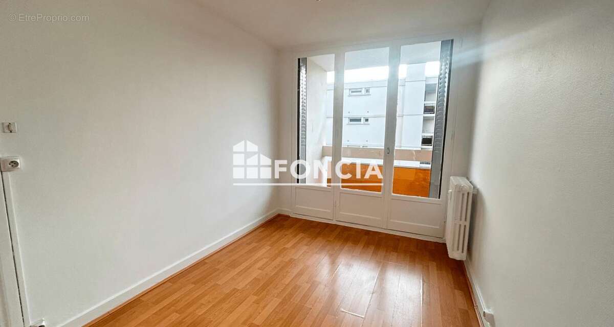 Appartement à LYON-8E