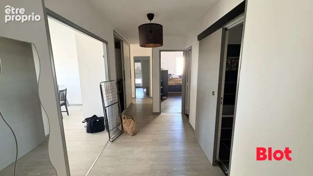 Appartement 4 pièces 81 m² à vendre à Brest (29200) - photo 2