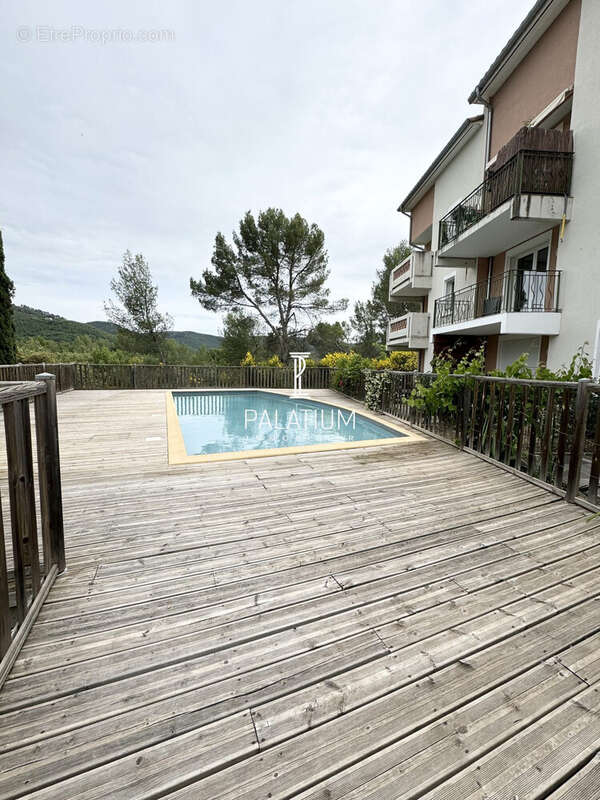 Appartement à GREOUX-LES-BAINS