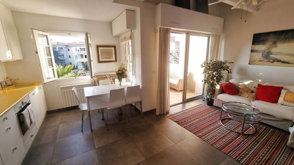 Appartement à SAINT-TROPEZ