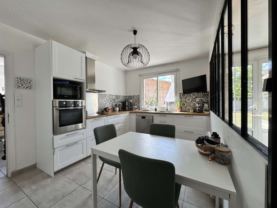 Maison à BARBEZIEUX-SAINT-HILAIRE