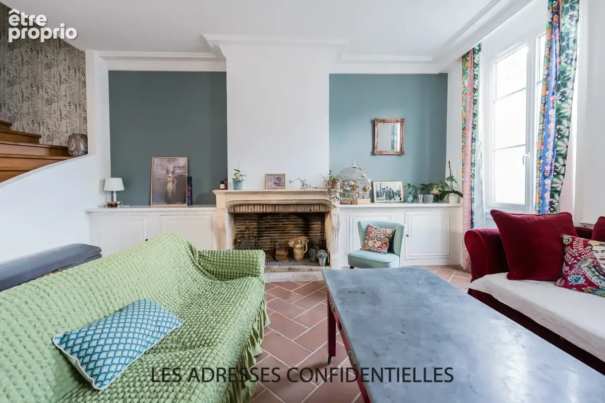Irigny - Elégante maison de ville 287 m2 sur terrain arboré 425 m2 - photo 2
