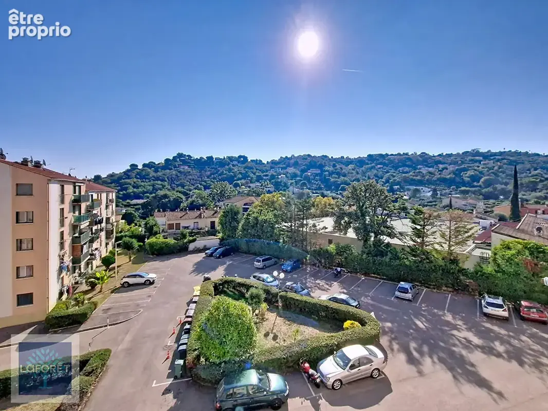 Appartement à VALLAURIS