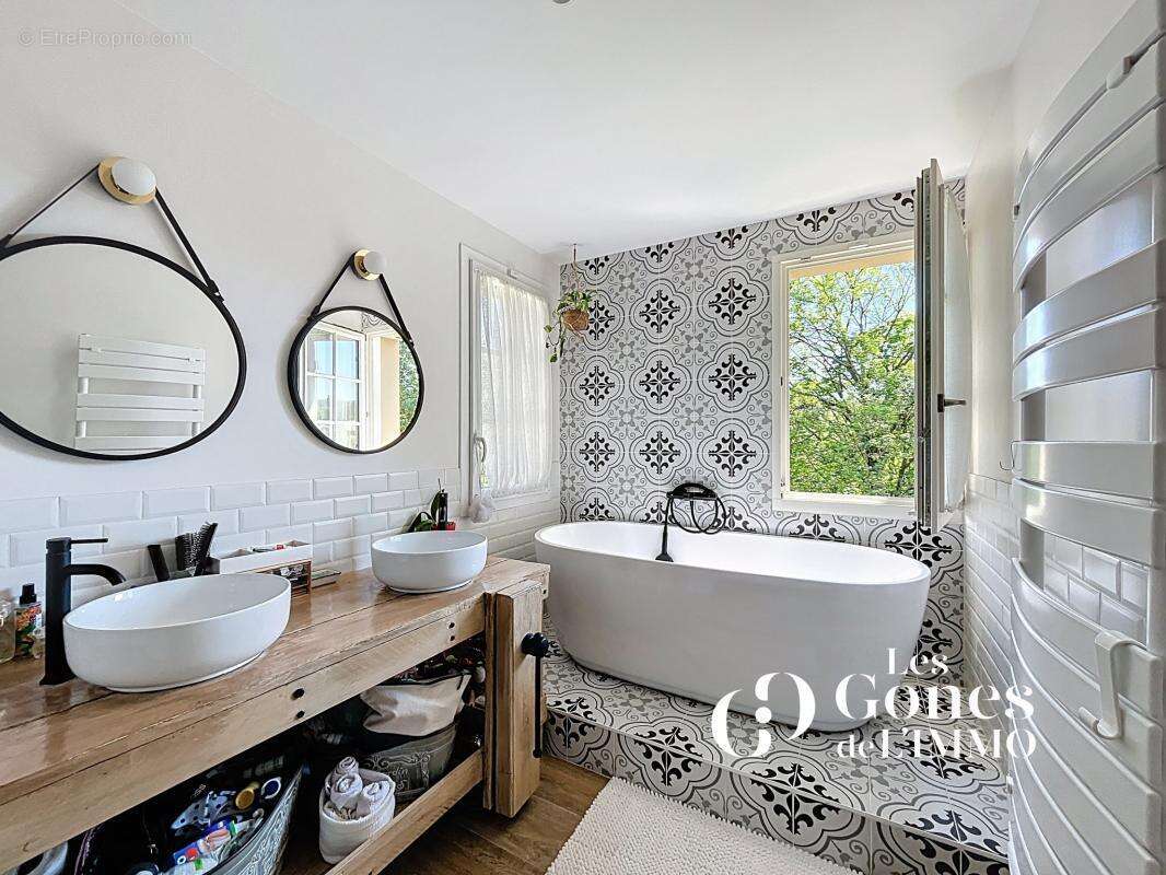 Maison à FRANCHEVILLE