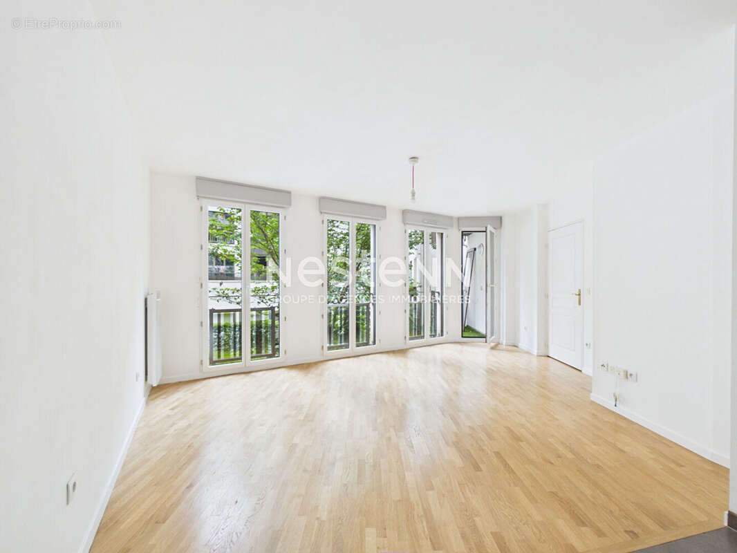 Appartement 2 pièces à vendre avec vue jardin à Paris - photo 2