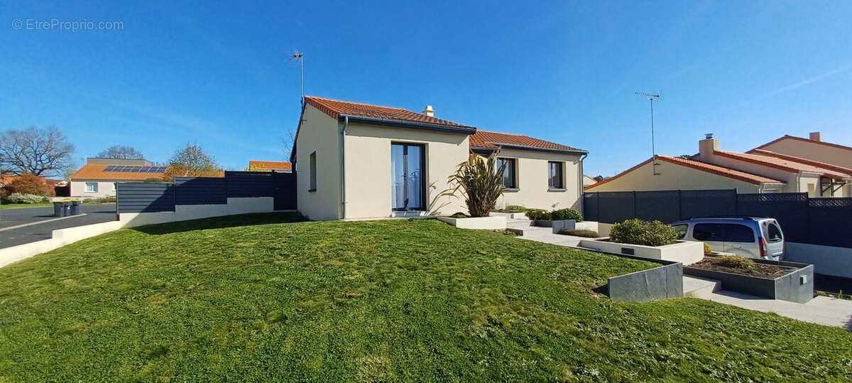 Maison à MAULEVRIER