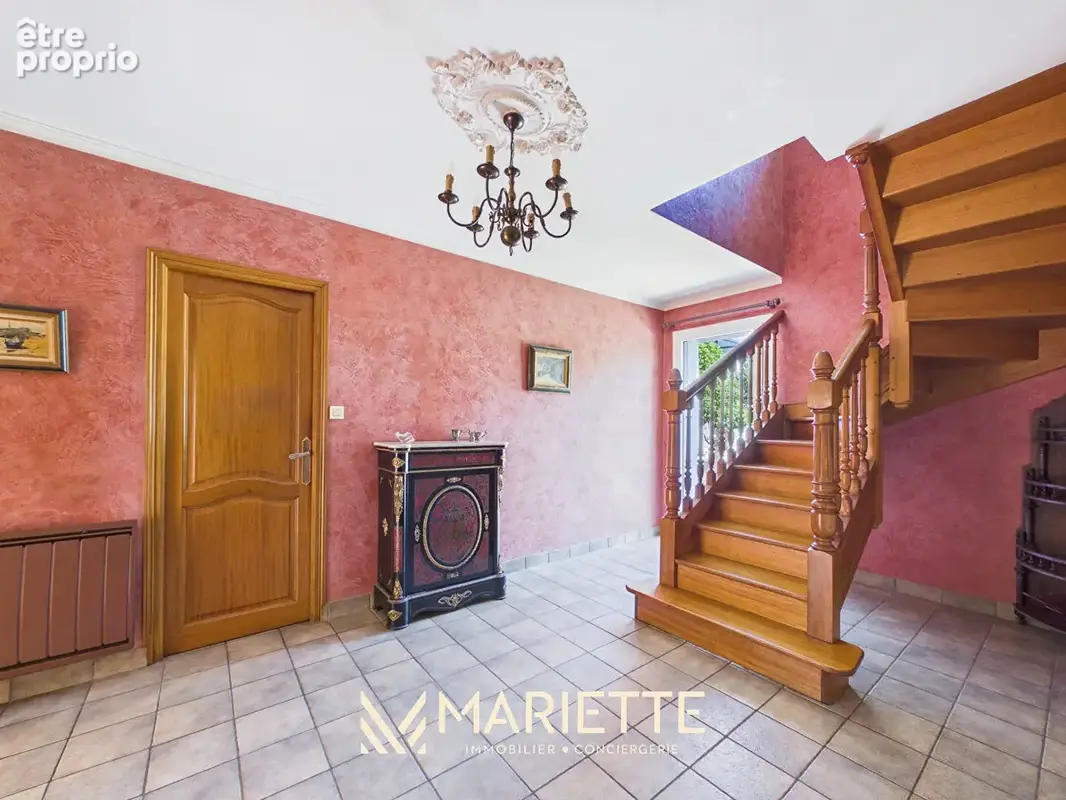 "KERBELL" Proche bourg - Maison aux beaux volumes en impasse - photo 4
