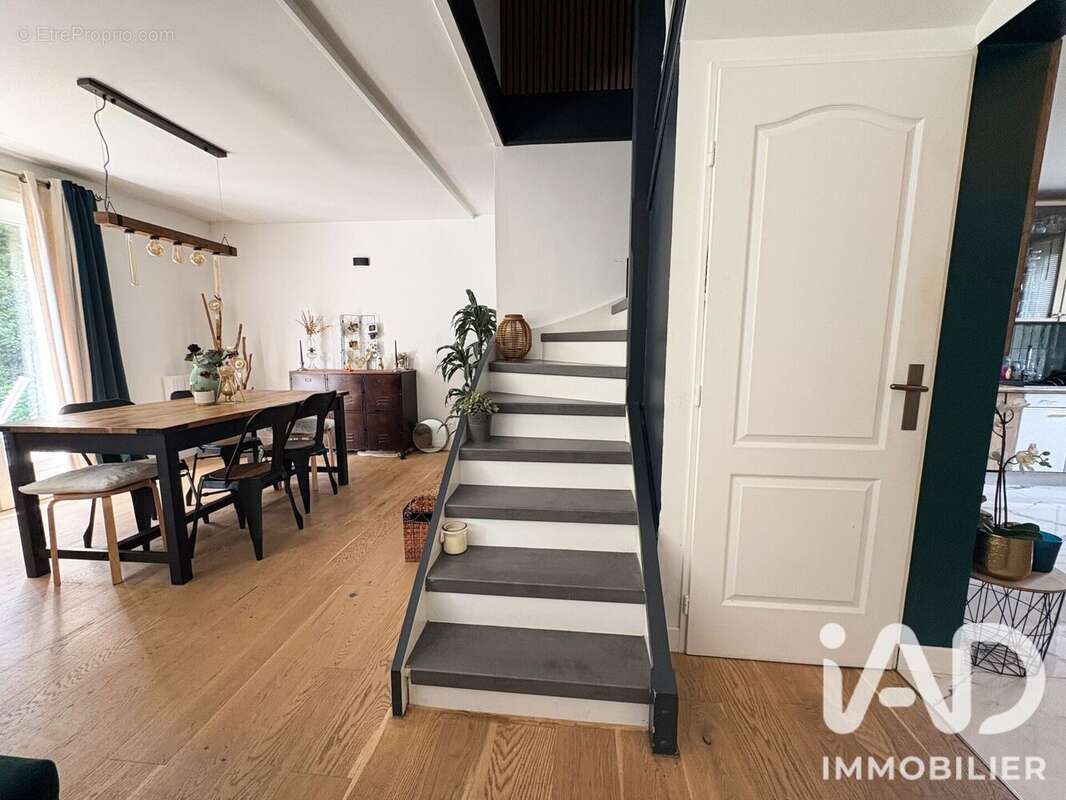 Photo 9 - Maison à MORAINVILLIERS