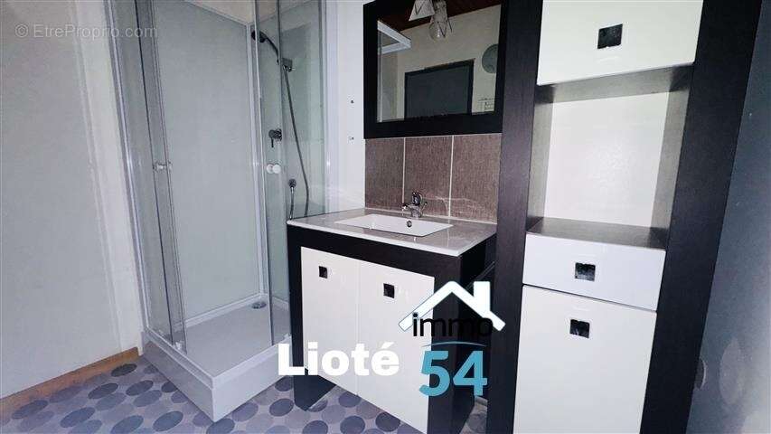 Appartement à VIRECOURT