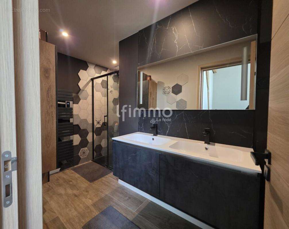 L'esprit loft, le charme de l'ancien, une propriété hors du comm - photo 8