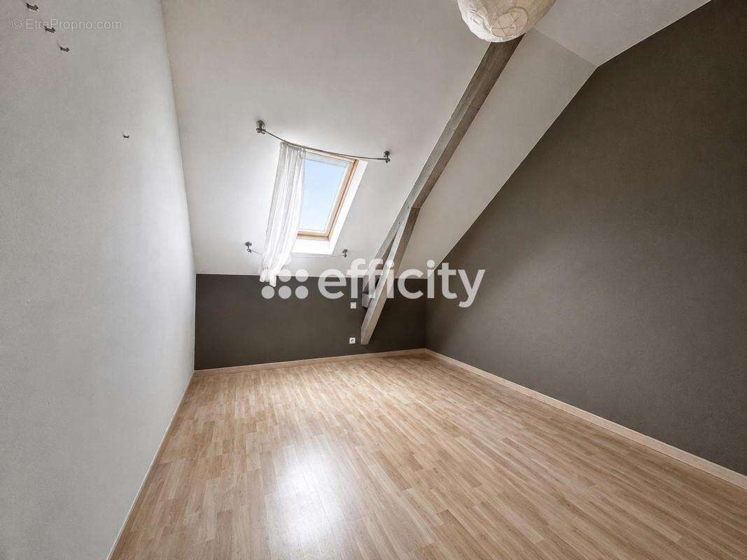 Maison 225 m² à Marcille-Robert  - photo 16