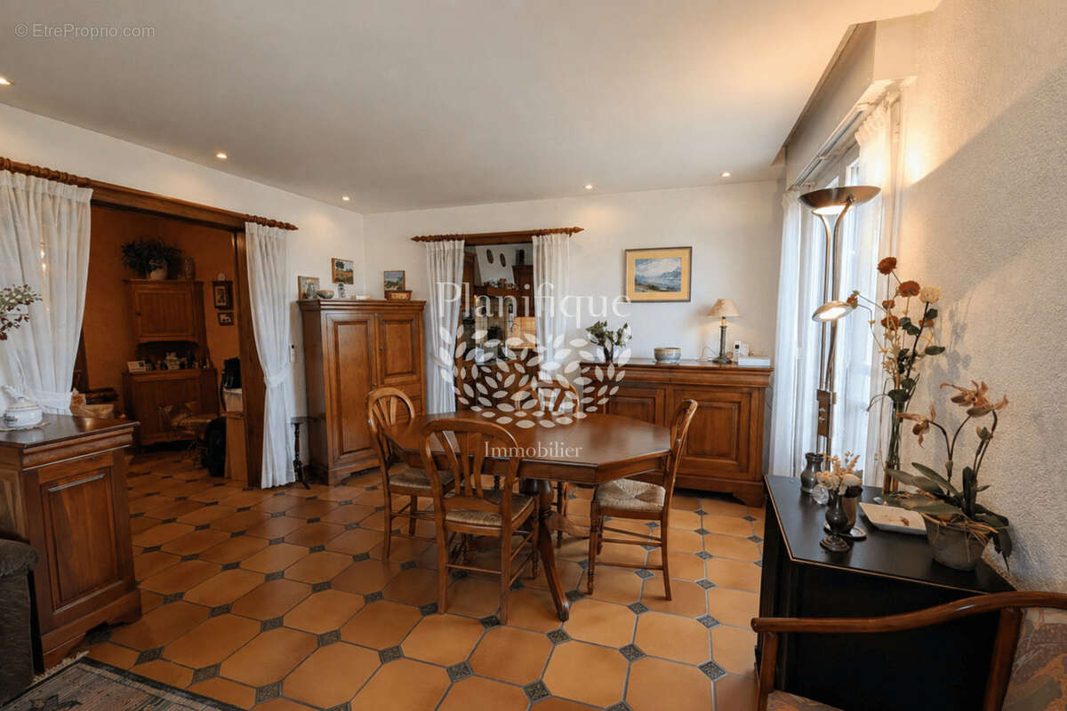 Appartement à SAINT-JULIEN-EN-GENEVOIS