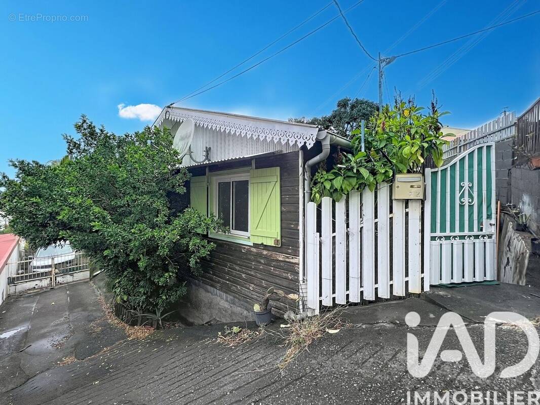 Photo 1 - Maison à SAINT-DENIS