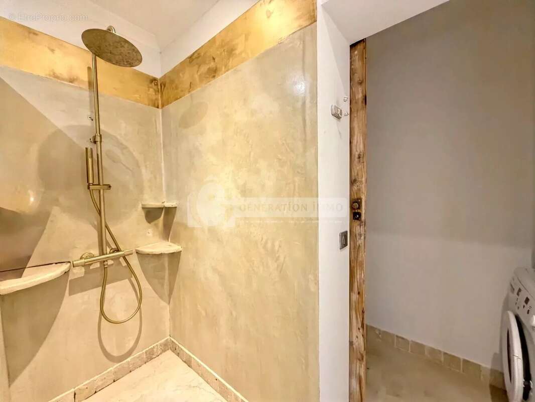 Appartement à AIGUES-MORTES