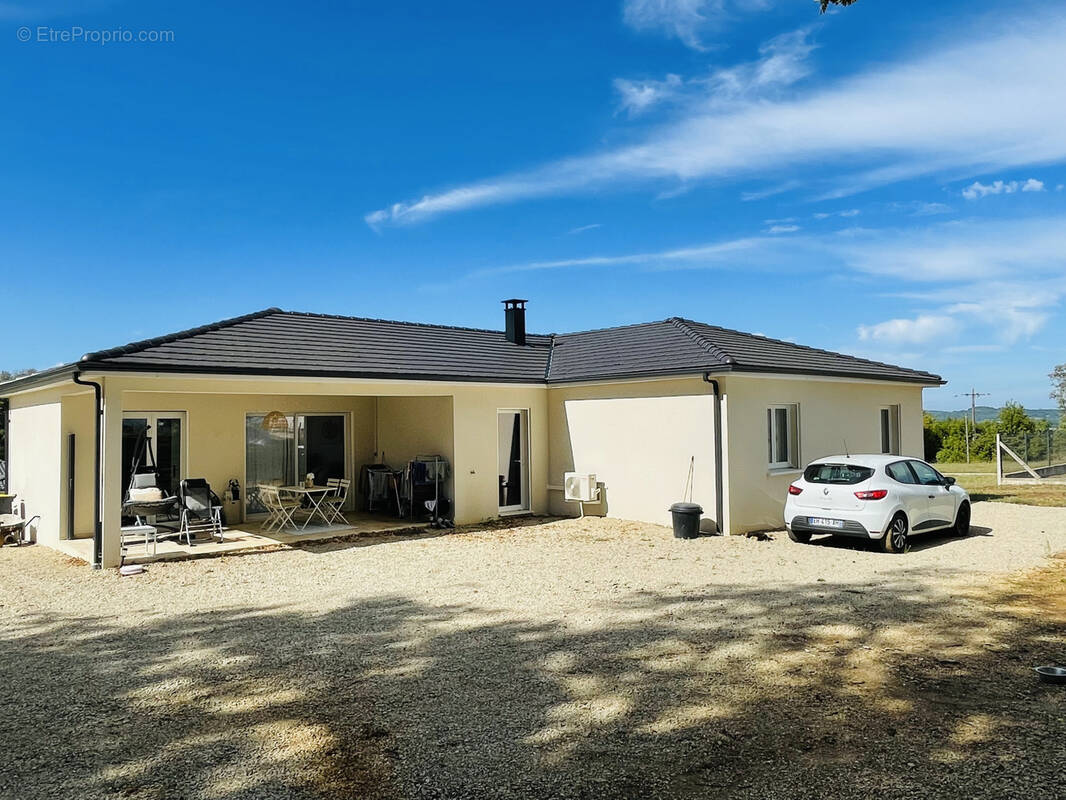 Maison à TERRASSON-LAVILLEDIEU