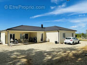 Maison à TERRASSON-LAVILLEDIEU