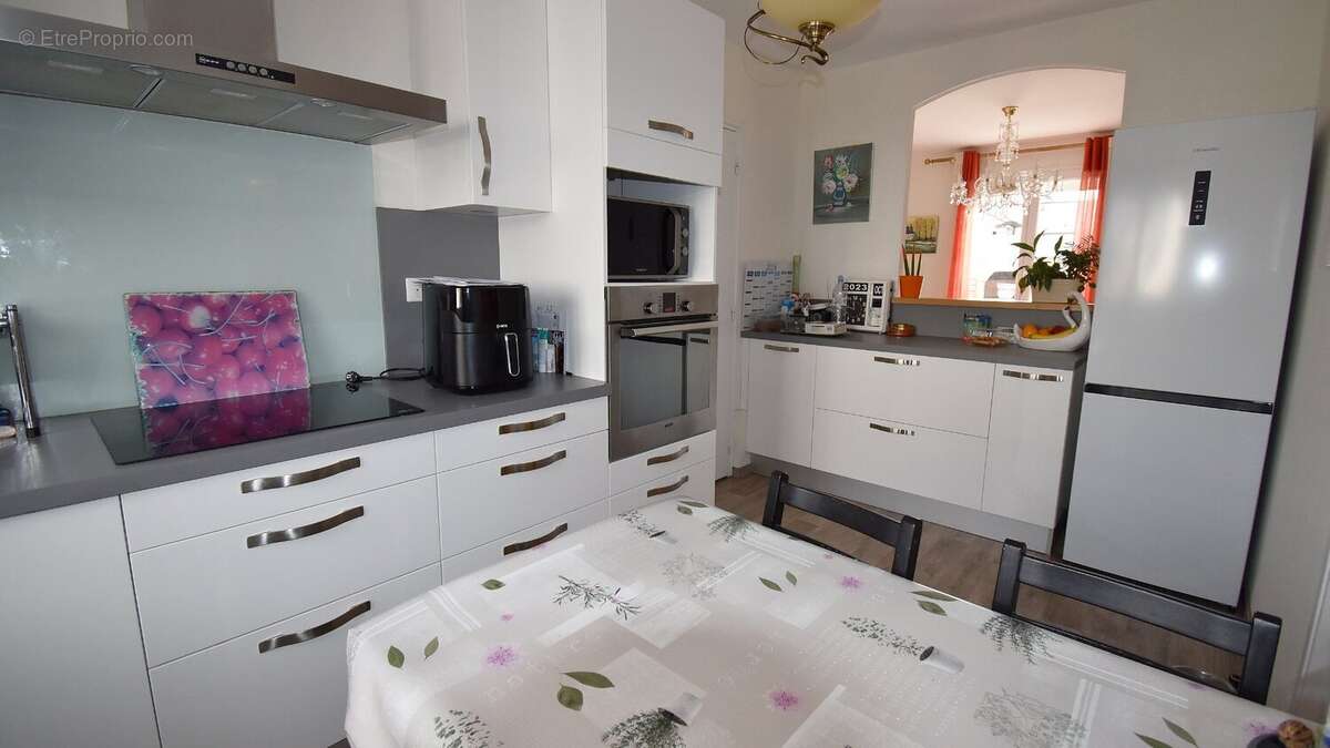 Maison à BELLERIVE-SUR-ALLIER