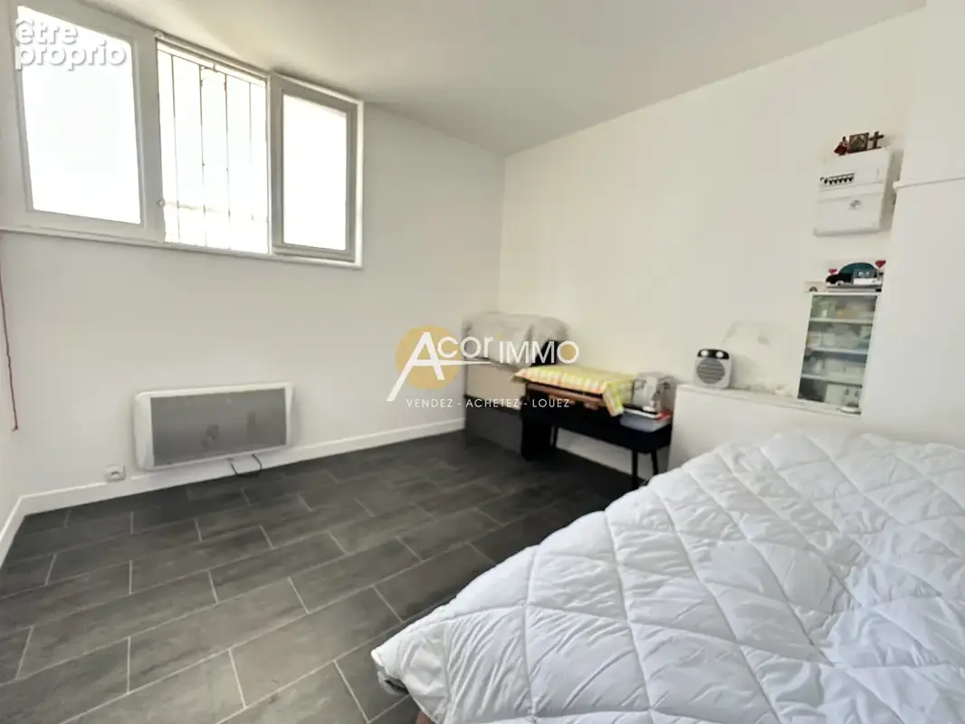 Local Commercial  -  Appartement T2  -  54,6m2  - Garage - photo 2
