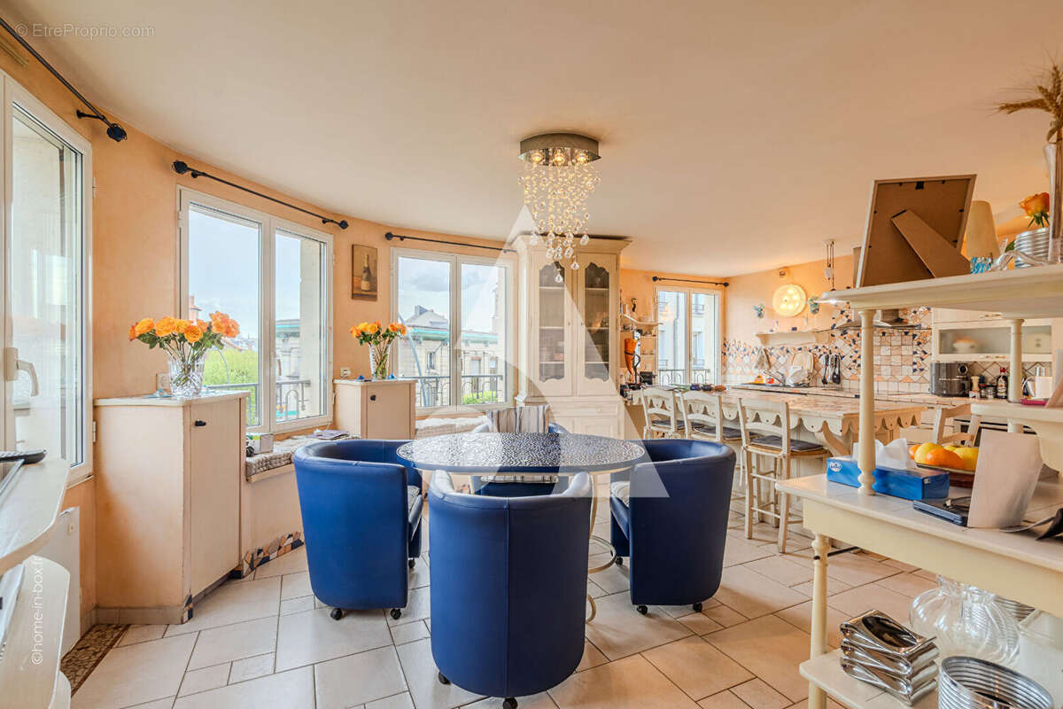 Appartement à SAINT-MAUR-DES-FOSSES