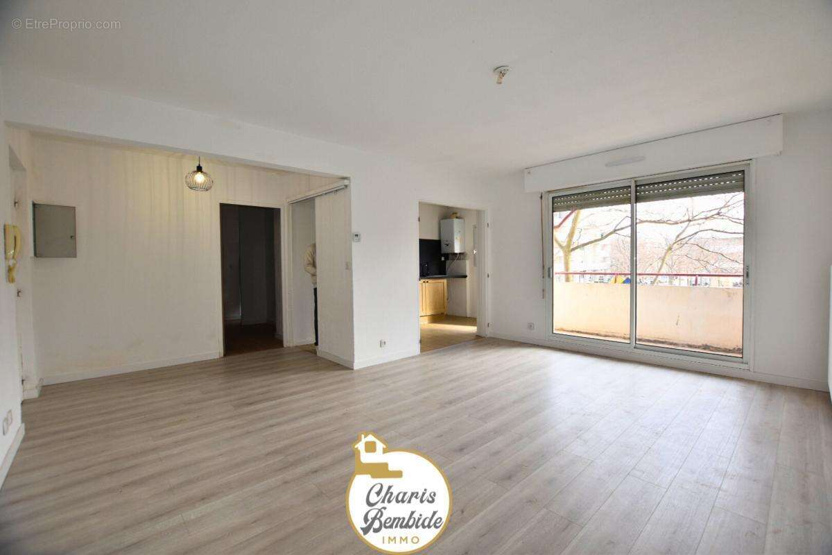 Appartement à NIMES