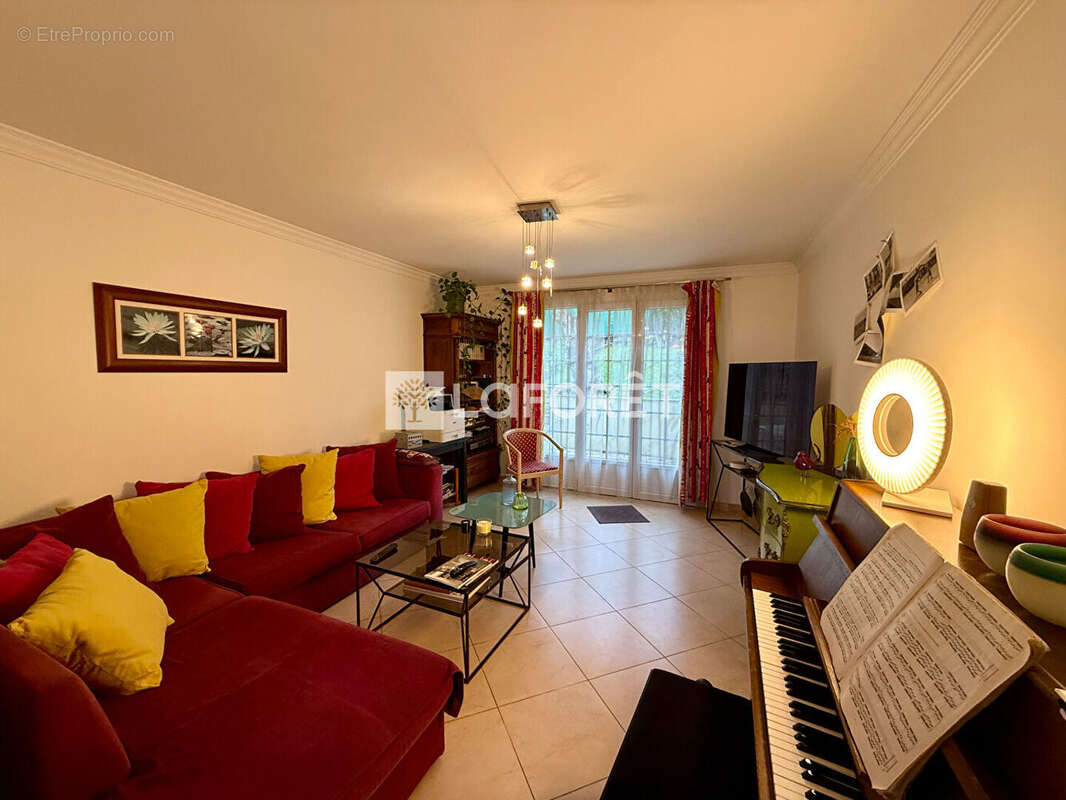 Maison à SAVIGNY-SUR-ORGE