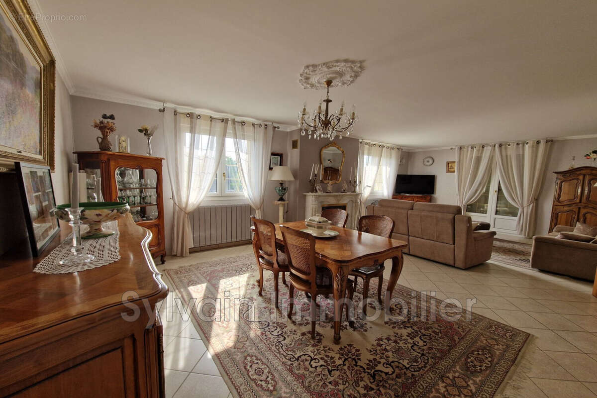 Maison à GOURNAY-EN-BRAY