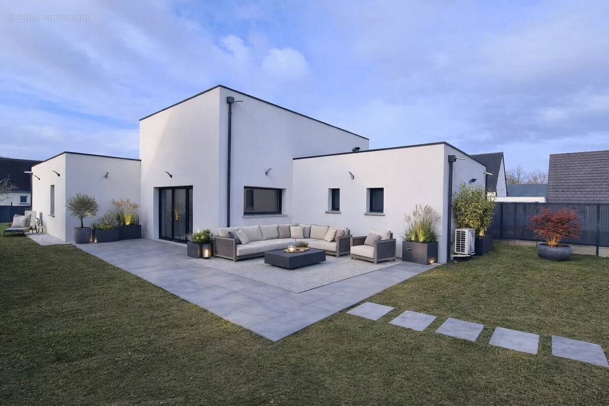 Maison à LOCMINE