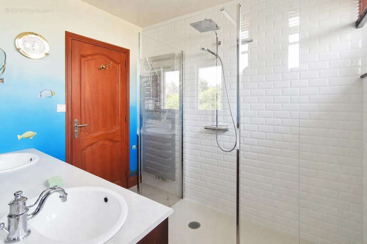 Maison 175 m² avec 5 chambres à Oisseau - photo 15