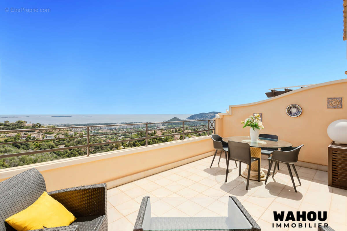 Appartement à MANDELIEU-LA-NAPOULE