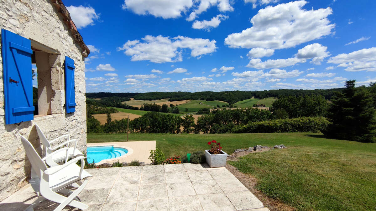 Maison à CASTELNAU-MONTRATIER