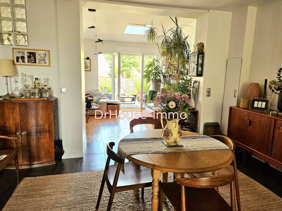 Maison à SAINT-MAUR-DES-FOSSES