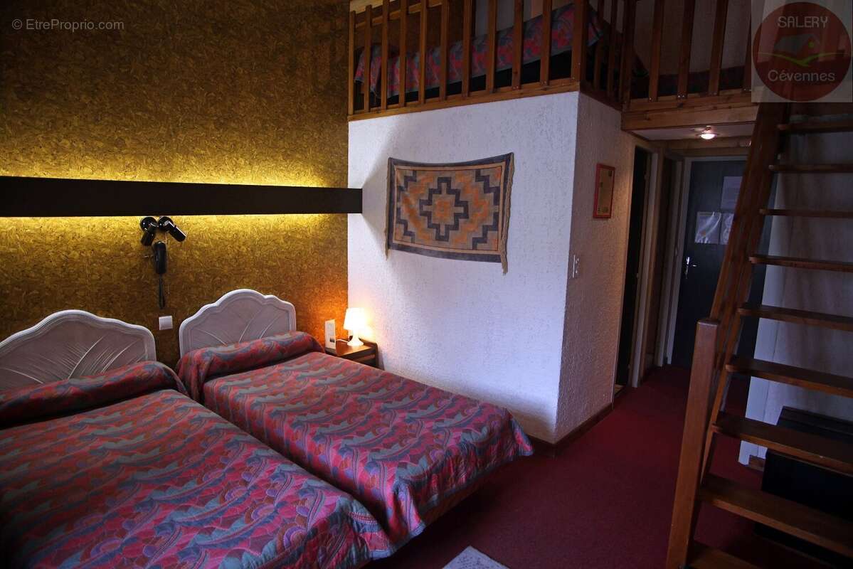 Commerce à SAINT-JEAN-DU-GARD