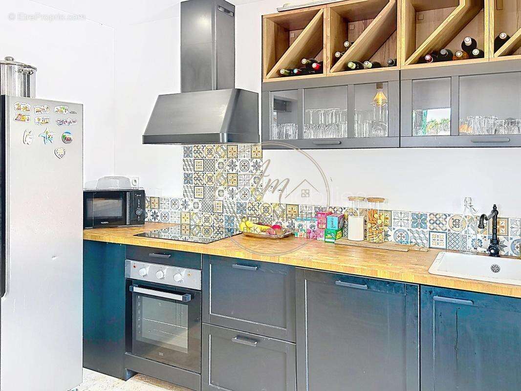  Maison de charme familiale rénovée avec piscine et cuisine d'été – Toulon Quatre Chemins  - photo 9