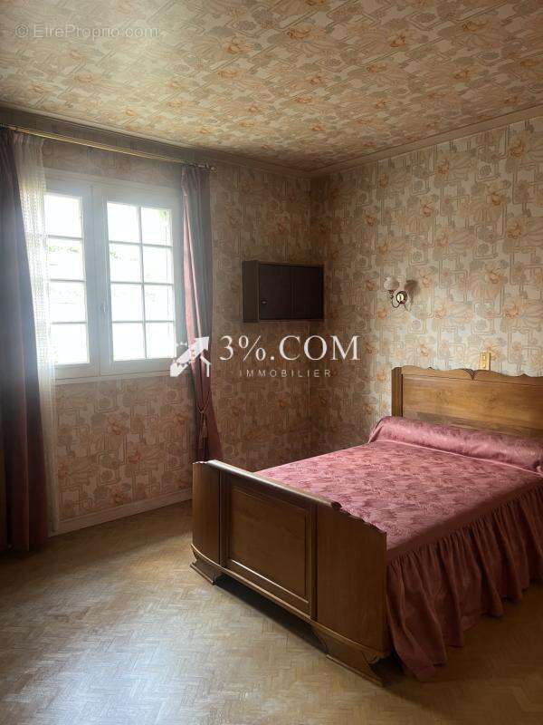 3%. com immobilier à  saint savin - photo 10