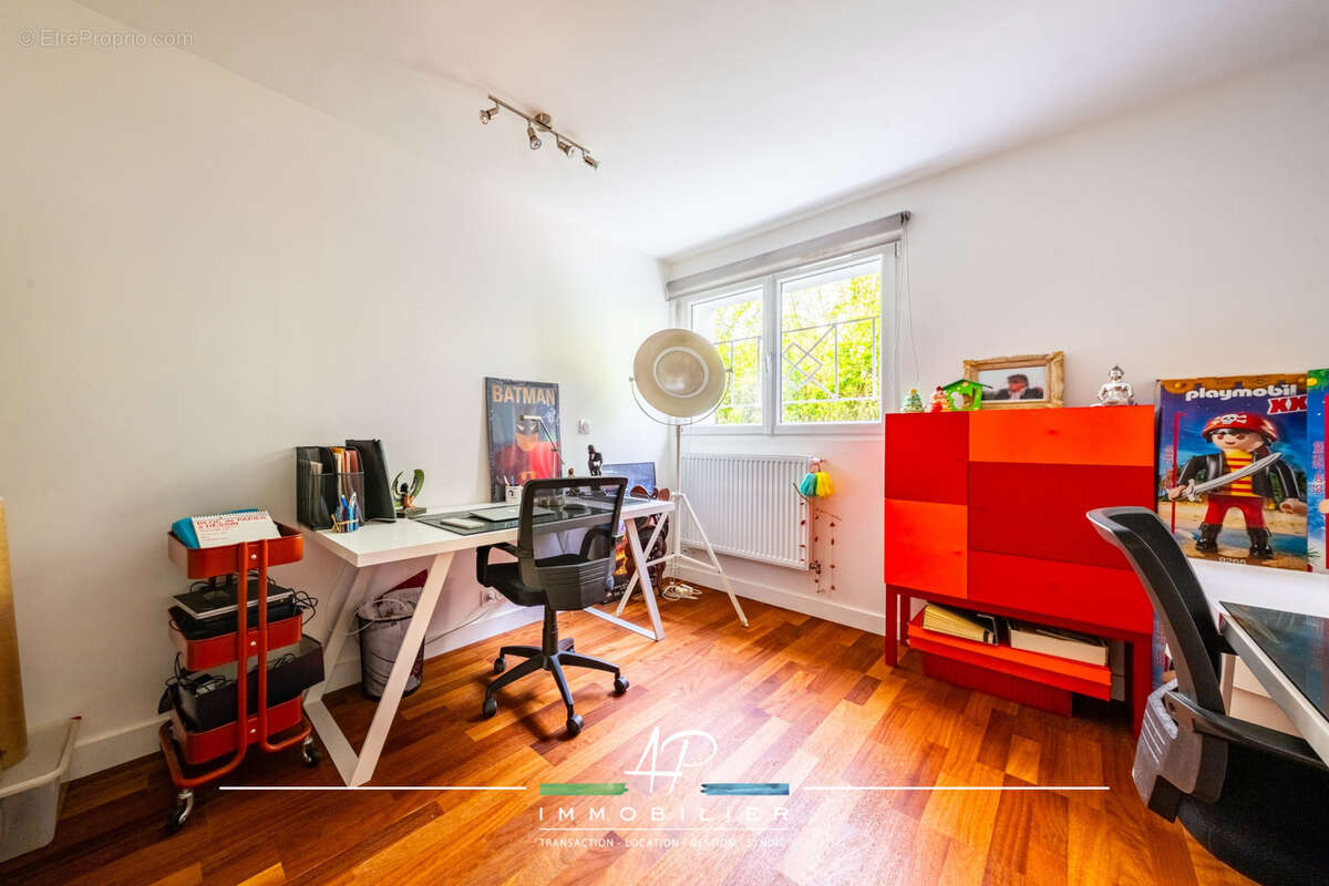 Maison à BELLENEUVE