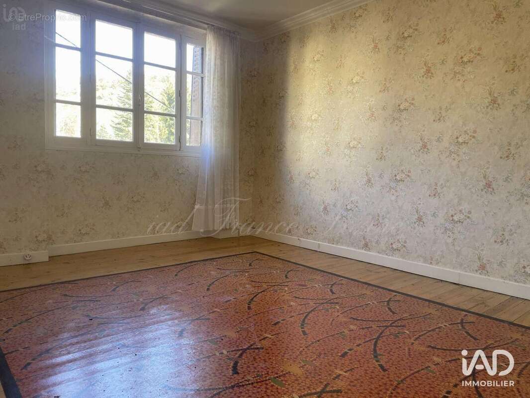 Photo 5 - Maison à LES HERMAUX