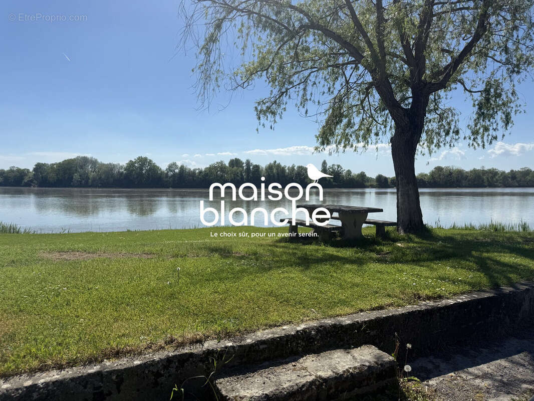 Maison à LA RIVIERE