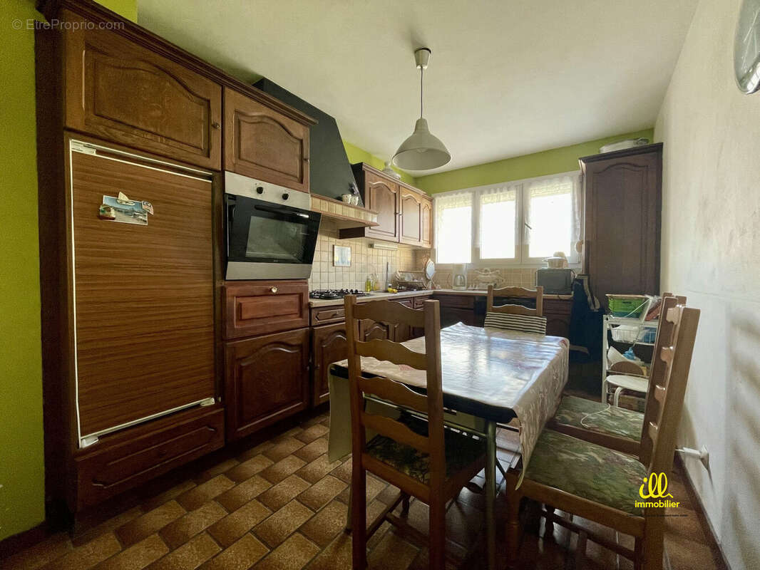 Maison à CHARLEVILLE-MEZIERES