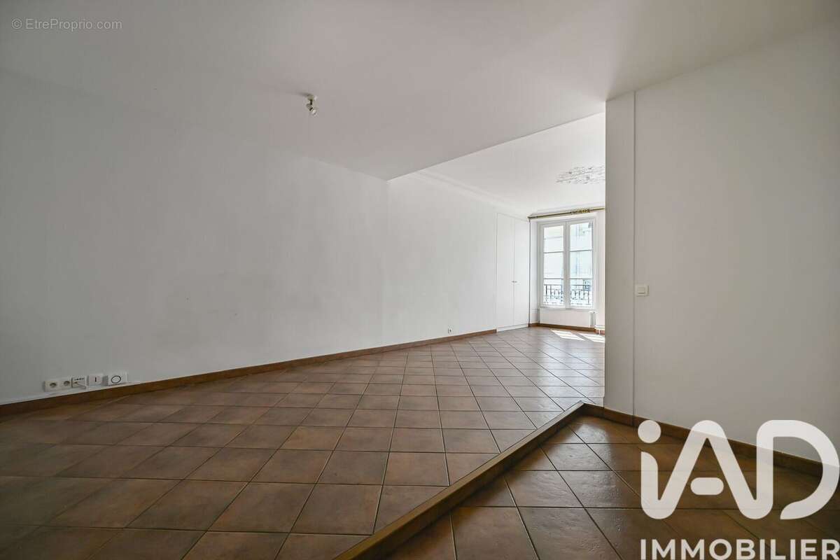 Photo 3 - Appartement à PARIS-9E