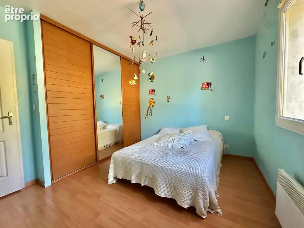 LE LHERM – Maison T5 de plain-pied avec grand terrain - photo 9