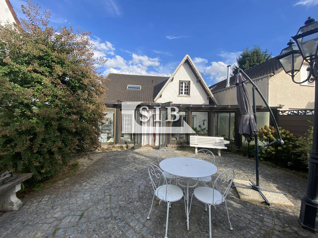 Maison à LONGPONT-SUR-ORGE