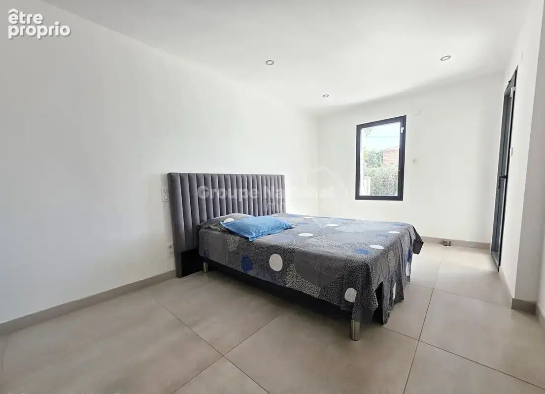 Maison 5 pièces de 142 m² avec piscine, garage et accès au canal ? Saint-Chamas (13250) - photo 10