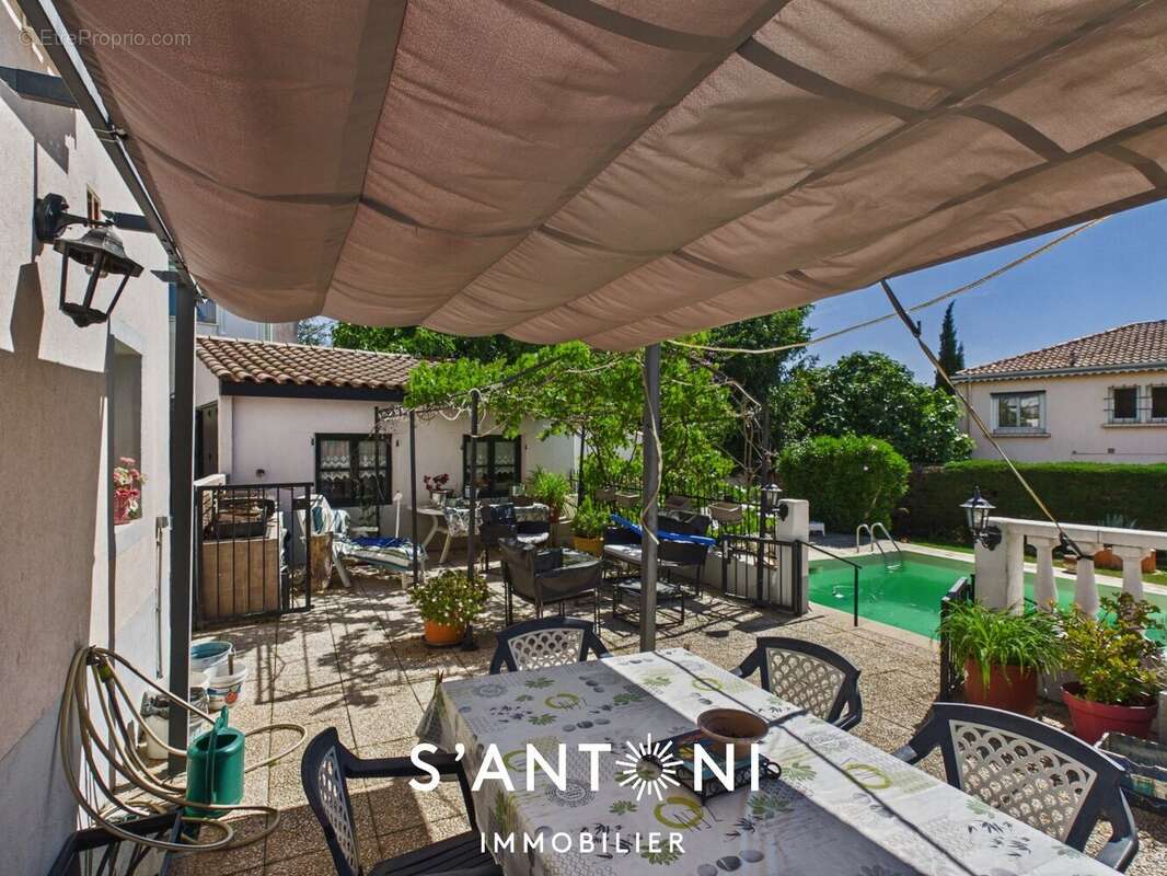 BEZIERS - Maison familiale 186 m² avec piscine et grand terrain de 860 m² - photo 20