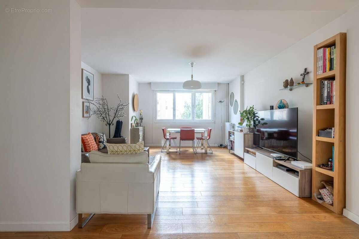 Appartement à PARIS-12E